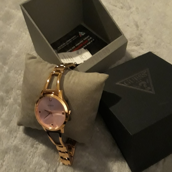 Watch - Picture 2 of 3